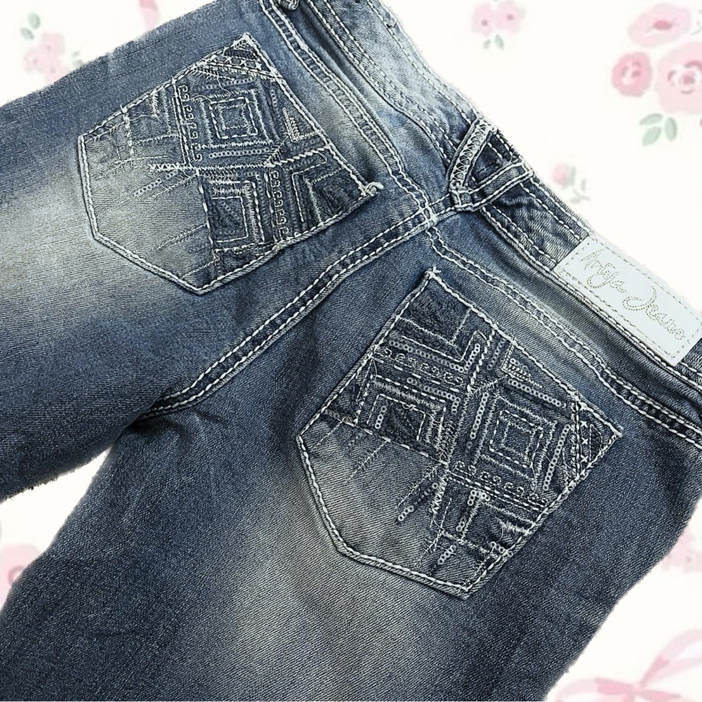 Low waisted 2000s Jeans